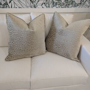 Geometric Pattern Throw Pillows
